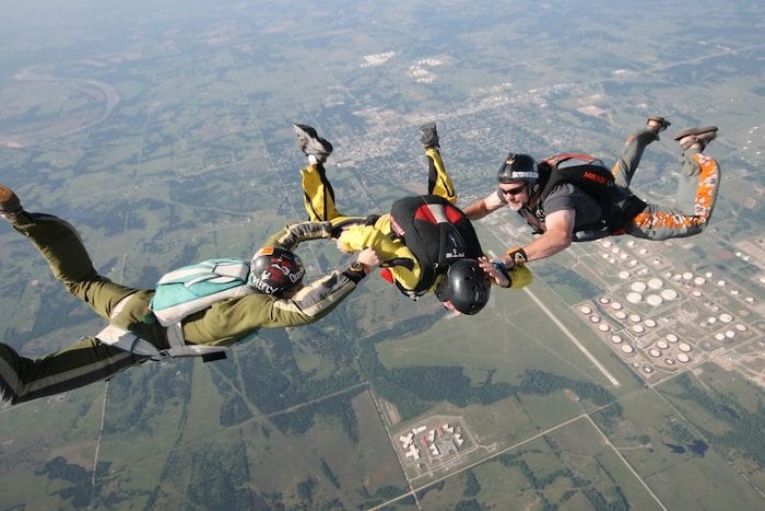 How to visit Russia after sanctions in 2022? 8 Skydiving AFF at different places in Russia